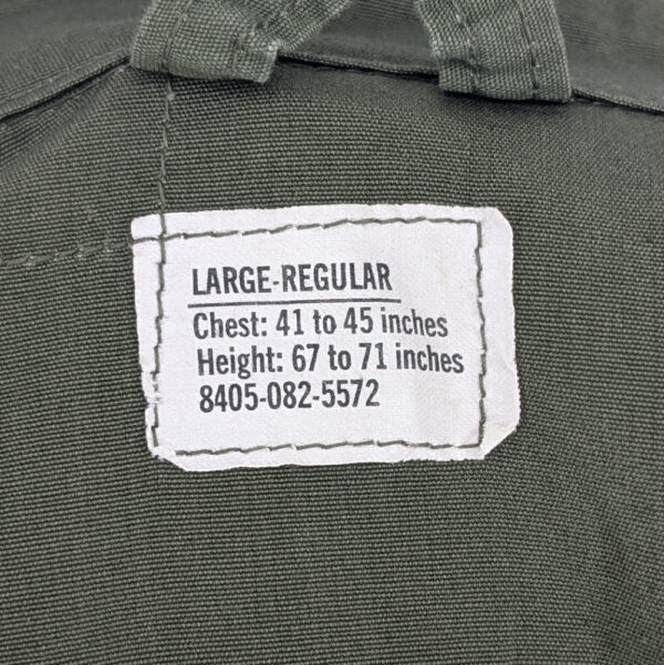 Unissued 1967 Wind Resistant Poplin Jungle Jacket in Size Large Regular - Image 3