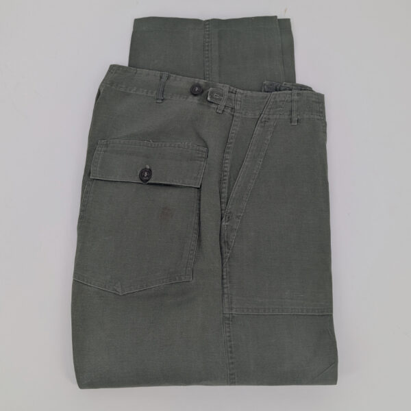 Early Vietnam OG-107 US Army Fatigue Suit - Image 7