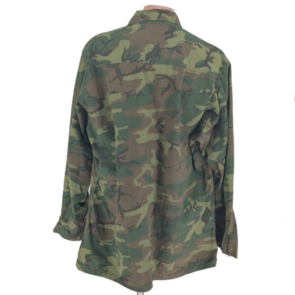 Nice Erdl Camo Lime Green Wind Resistant Poplin Jungle Jacket in Size Large Regular - Image 2