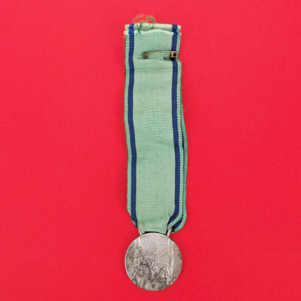 Fascist Italian Mother's Medal,  the "Medaglia d'onore per le madri di famiglie numerose" - Image 2