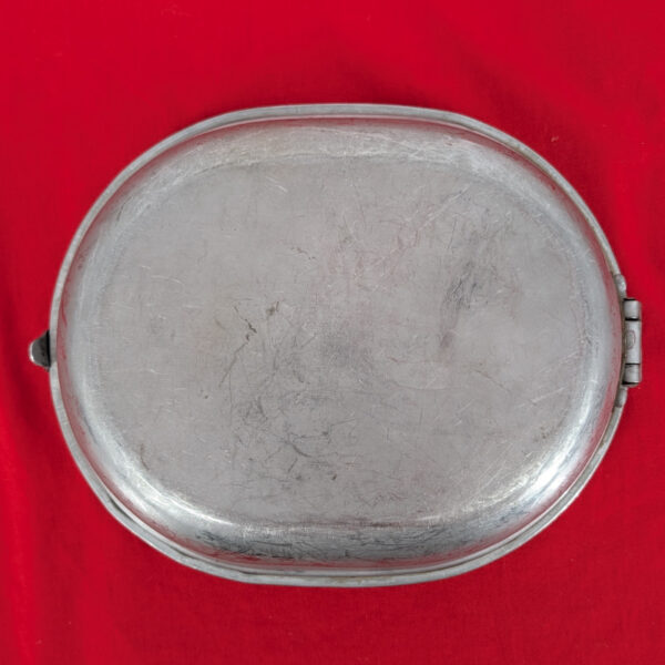 Complete 1964 Vietnam War Mess Kit with Utensils by Trico - Image 5