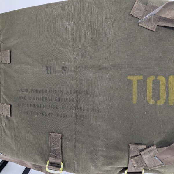 Vietnam Airborne Weapons and Equipment Drop Case Unissued Condition - Image 3