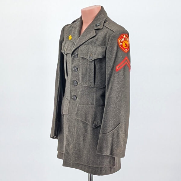 WWII USMC Dress Uniform with Trousers Fleet Marine Force Pacific Artillery - Named