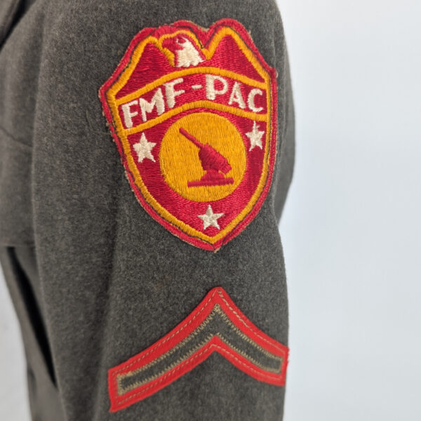 WWII USMC Dress Uniform with Trousers Fleet Marine Force Pacific Artillery - Named - Image 12