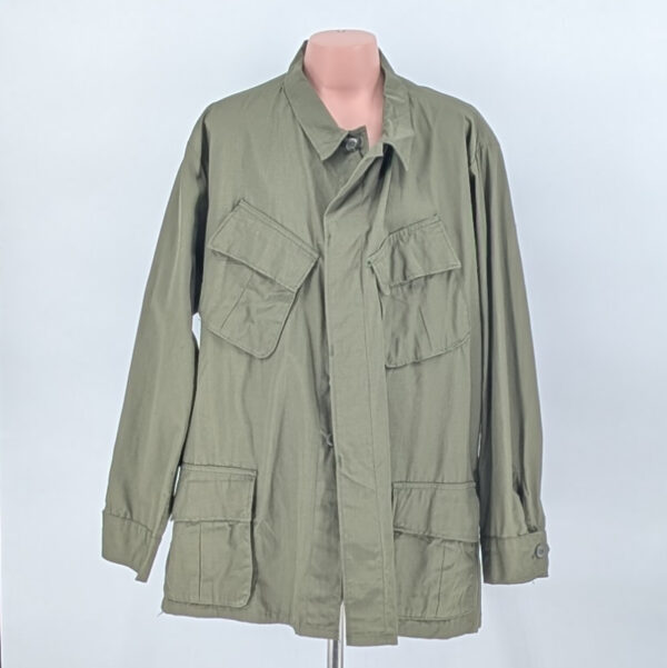 Unissued 1968 Jungle Jacket in Size Extra Large