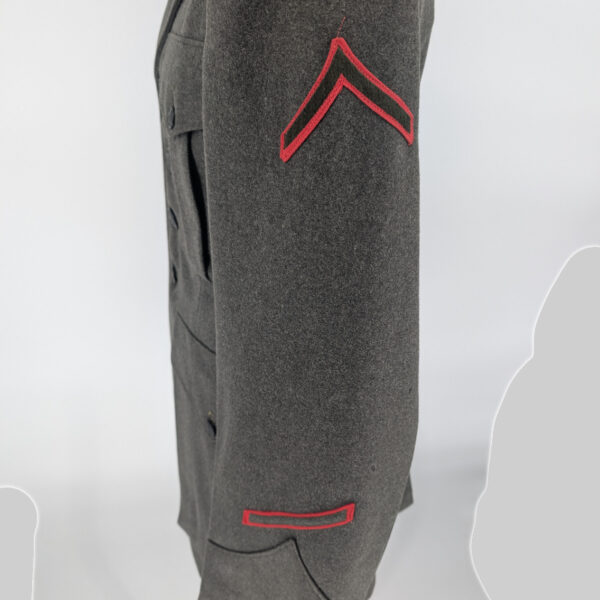 Mint WWII USMC Dress Tunic - Image 3