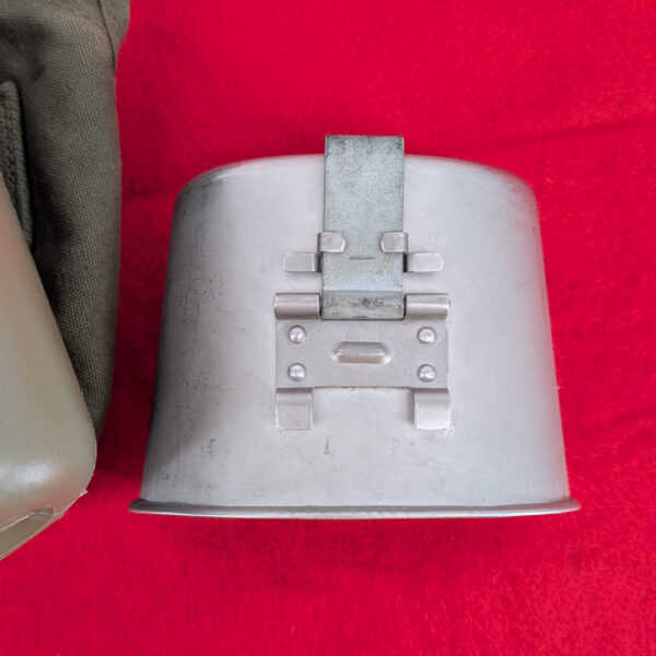 Vietnam Canteen with Cup and Canvas Cover - Image 4